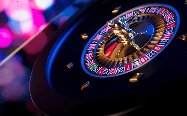 Filipino player browsing the milyon88 game lobby on a mobile phone
